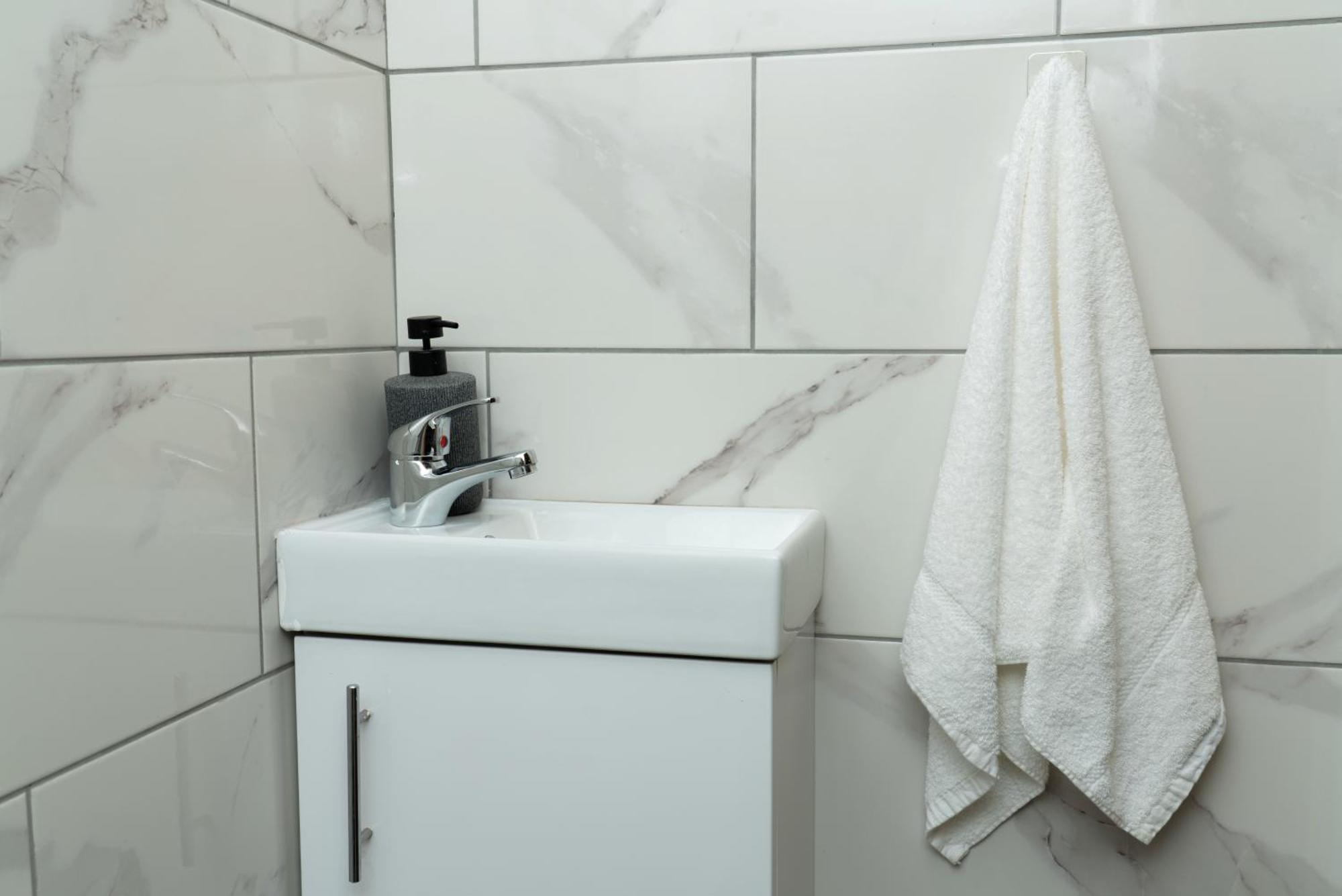 Double Bedroom Near Etihad And Coop Live With Free Parking, Shared Kitchen & Bathroom - Including Free 1-Hour Early Check-In Or Late Check-Out For Bookings Until July Manchester Buitenkant foto