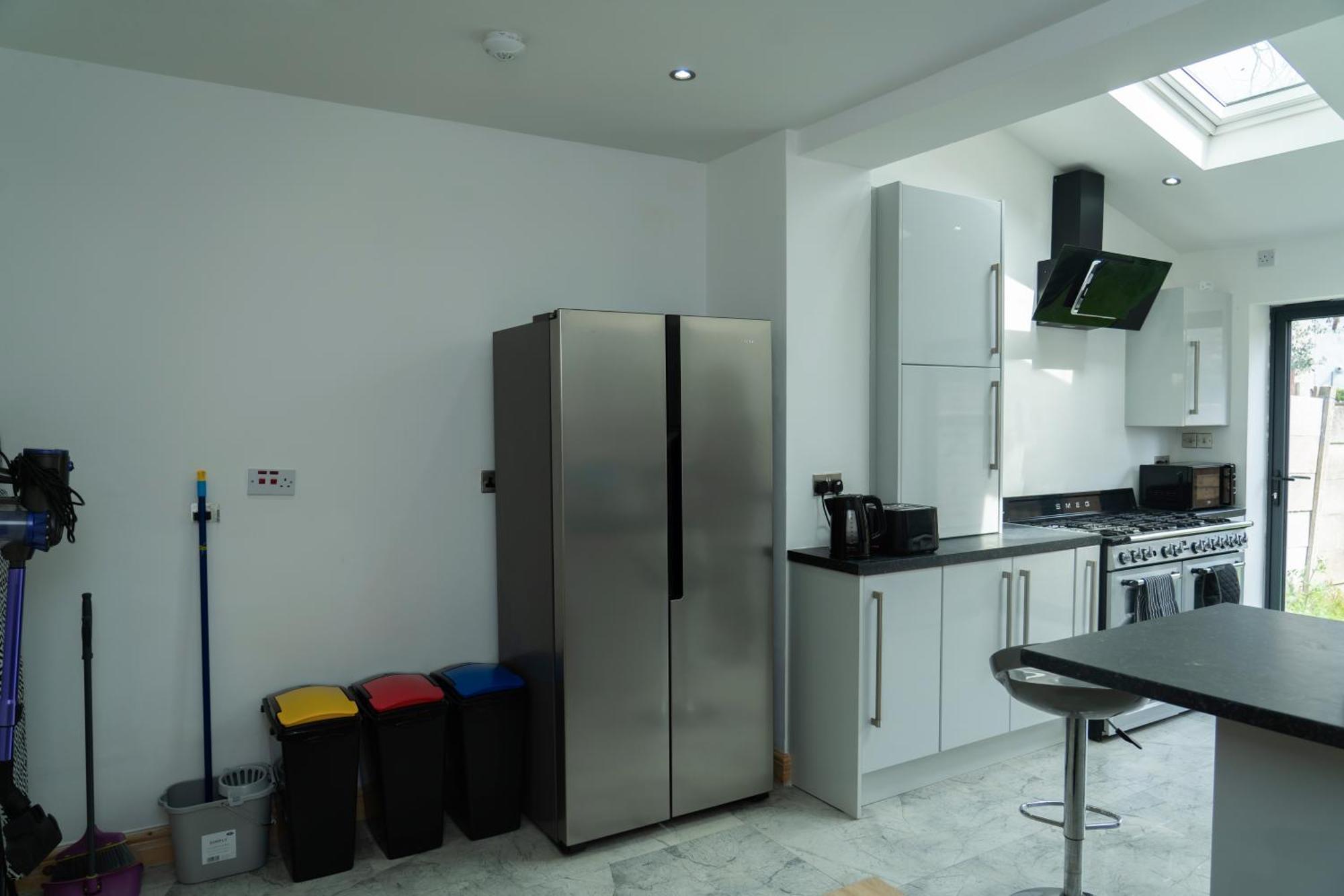 Double Bedroom Near Etihad And Coop Live With Free Parking, Shared Kitchen & Bathroom - Including Free 1-Hour Early Check-In Or Late Check-Out For Bookings Until July Manchester Buitenkant foto