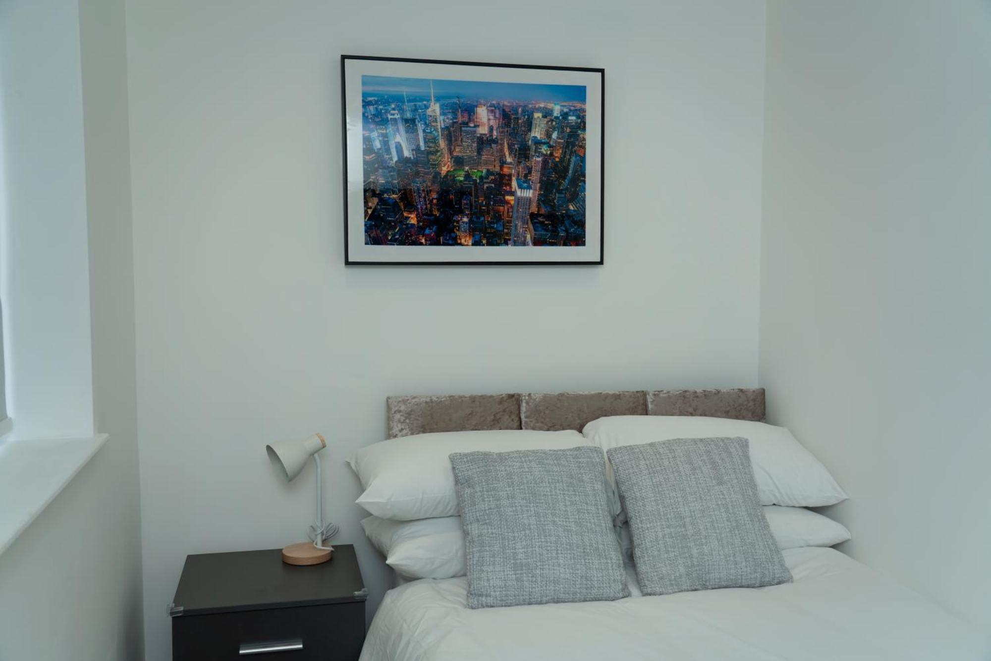 Double Bedroom Near Etihad And Coop Live With Free Parking, Shared Kitchen & Bathroom - Including Free 1-Hour Early Check-In Or Late Check-Out For Bookings Until July Manchester Buitenkant foto